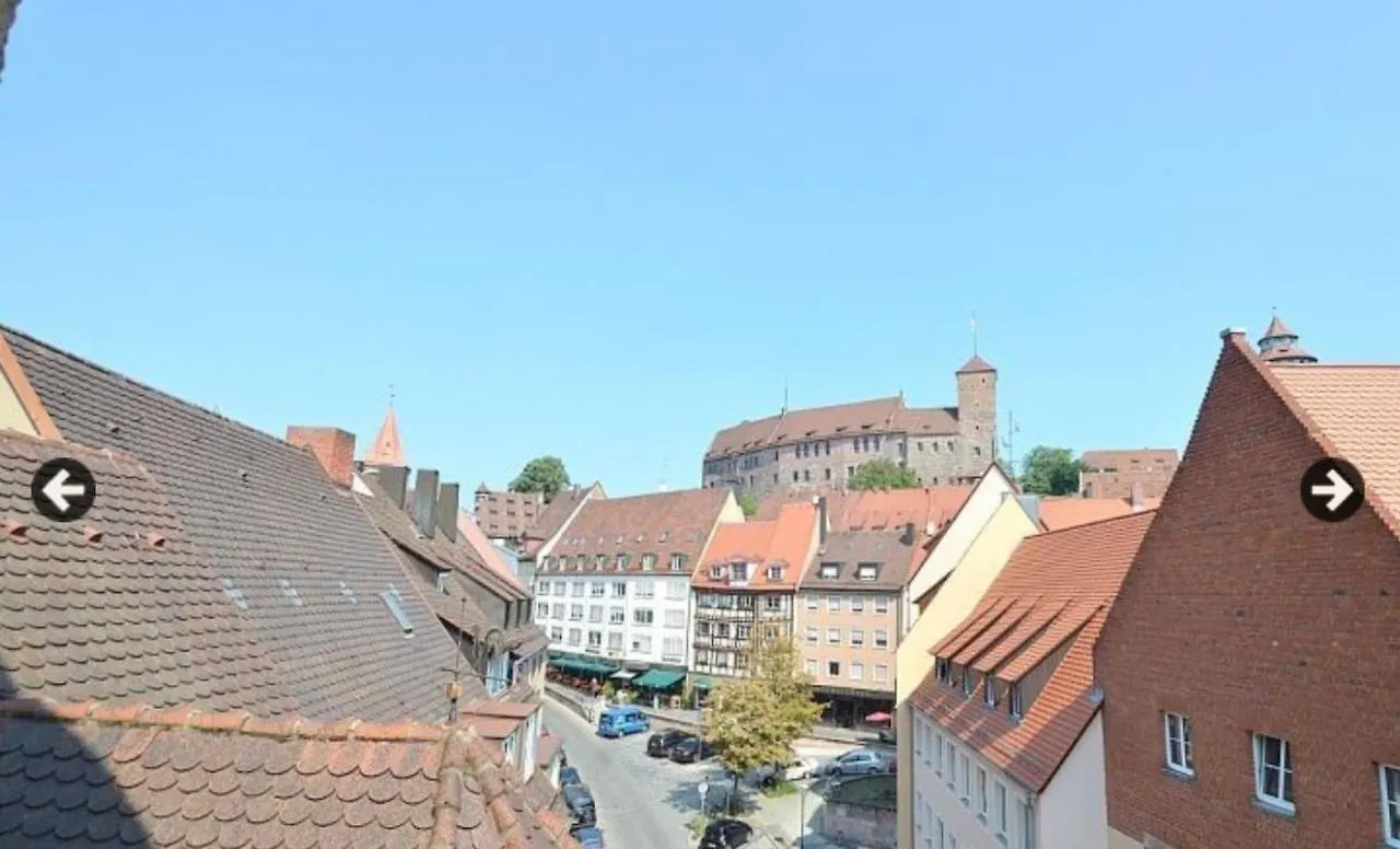 Lägenhet Einzigartige Penthauswohnung Nürnberg